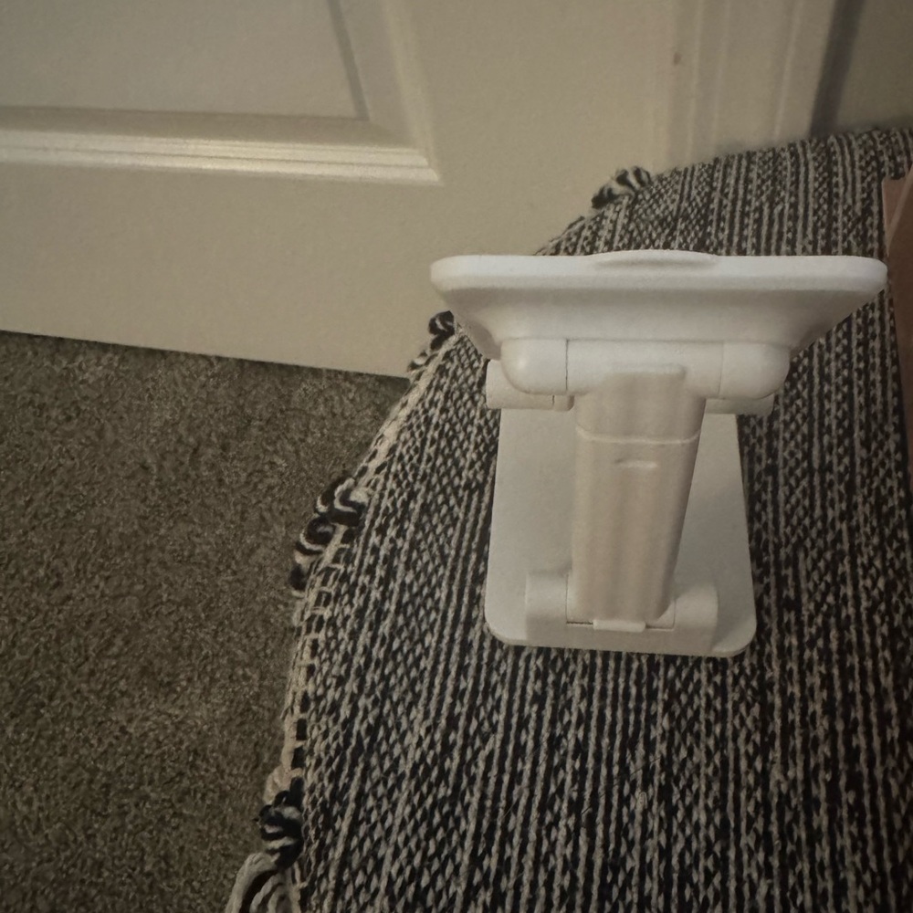 Foldable/Adjustable Phone/Tablet Stand NWOT - Picture 3 of 4